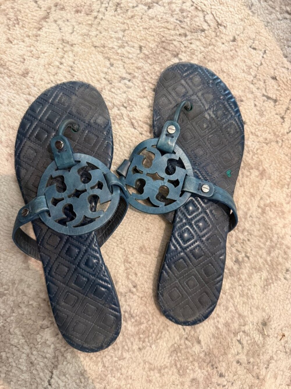 Tory Burch Miller Navy Leather Thong Sandals Logo Medallion